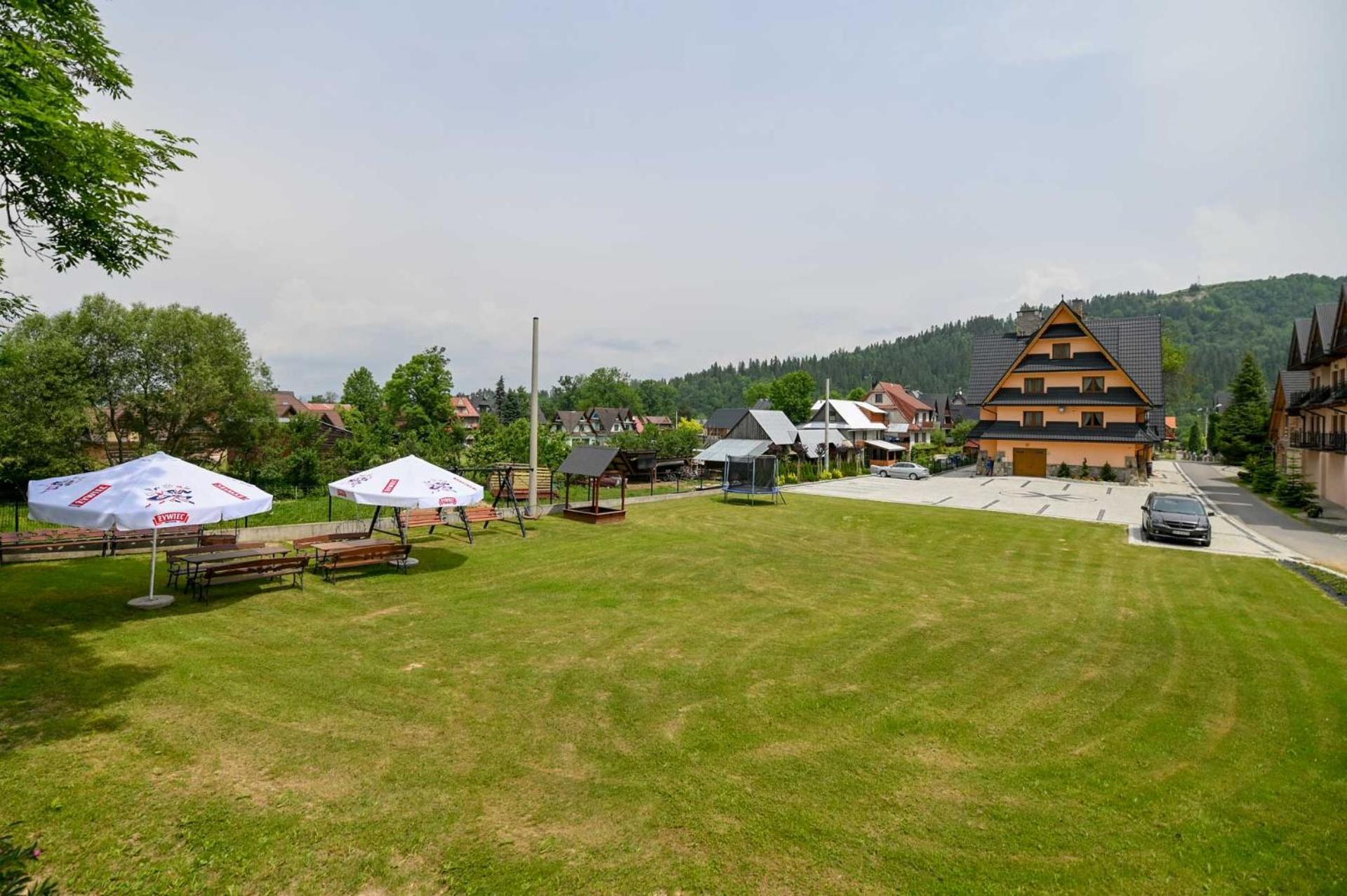 Pod Tatrami 2 - Swietna Lokalizacja, Obok Przystanku Ski Busa Oraz Restauracji, Duzy Parking Bialka Tatrzanska Exterior photo