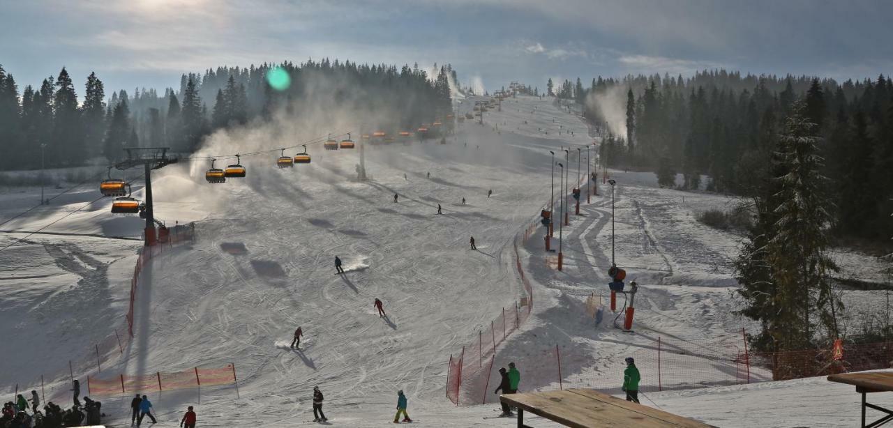 Pod Tatrami 2 - Swietna Lokalizacja, Obok Przystanku Ski Busa Oraz Restauracji, Duzy Parking Bialka Tatrzanska Exterior photo